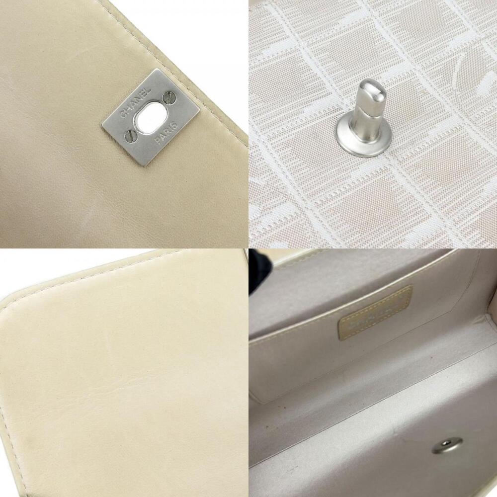 CHANEL Cream Shoulder Bag - Picture 7 of 9